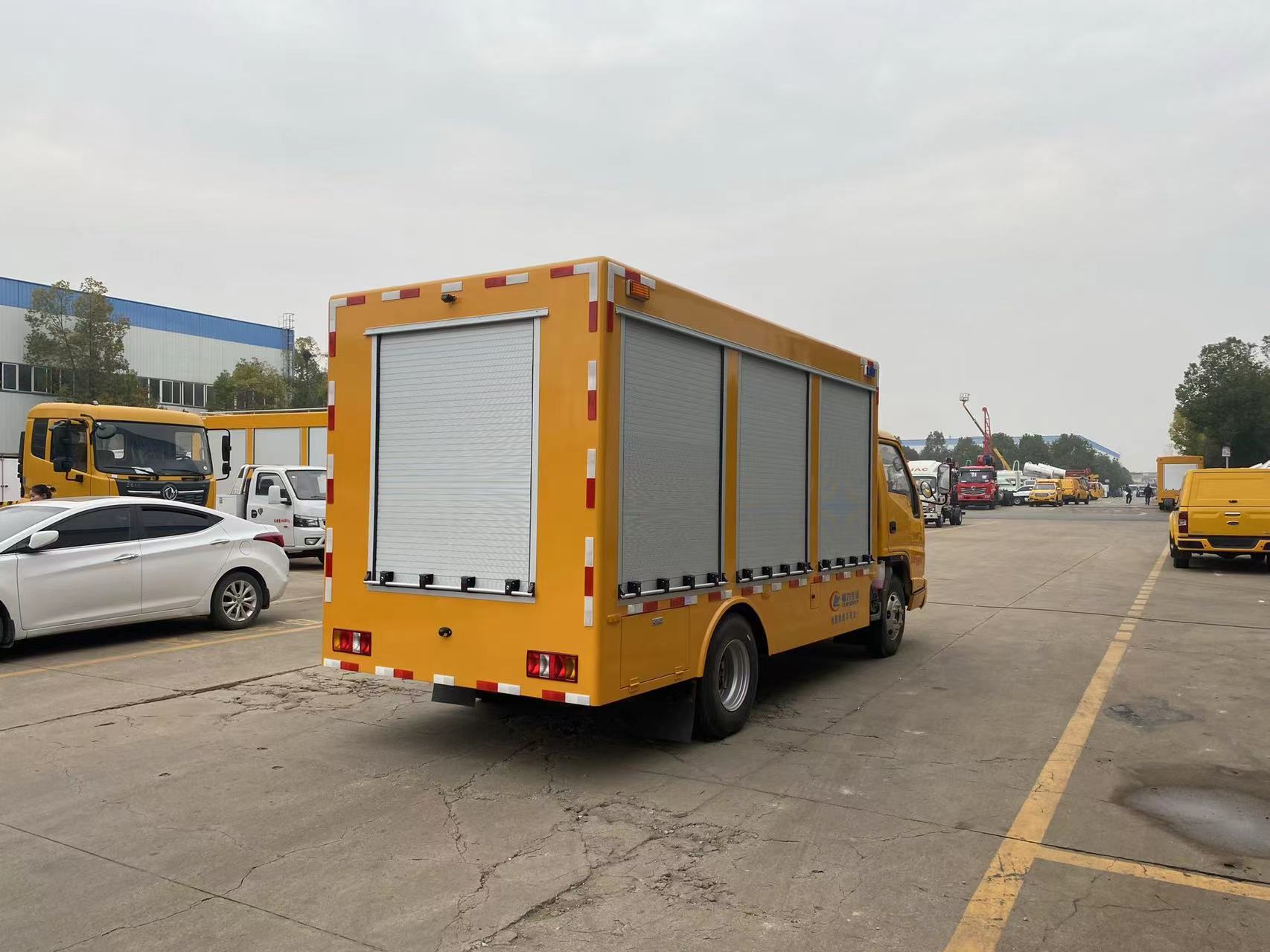 江鈴救險(xiǎn)車1000方(便攜泵)